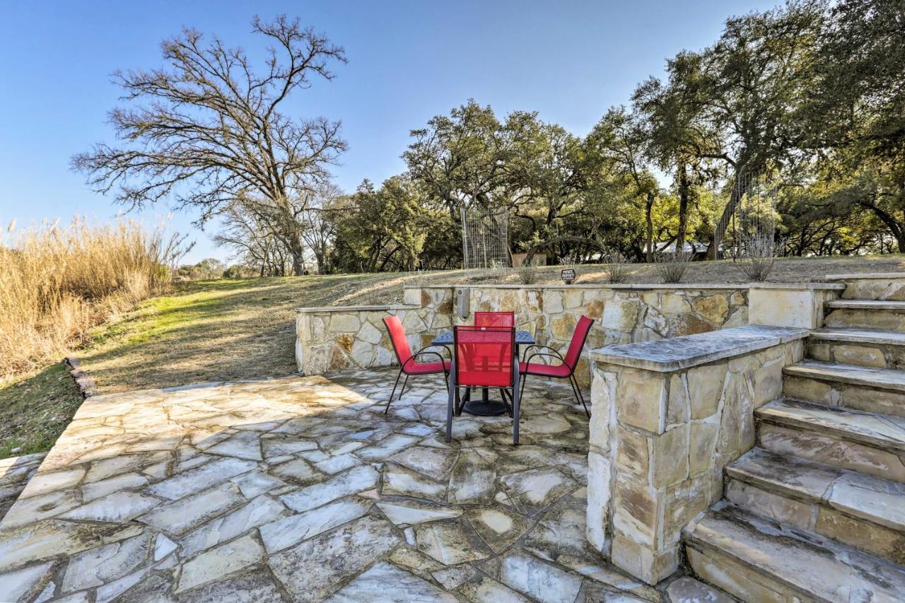 Blanco Riverfront Historic Home, 3 Mi To Downtown! Exterior photo